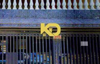 Imagem: A casa possui 2 Dormitórios, 1 Banheiro, 2 Vagas na garagem