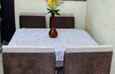 Imagem: A casa possui 2 Dormitórios, 2 Banheiros, 1 Vaga na garagem