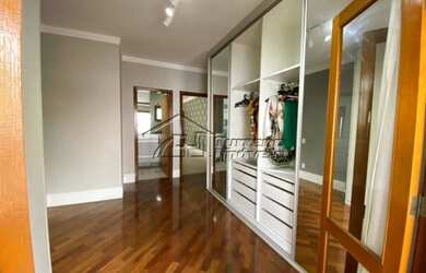 Imagem: A casa em condomínio possui 3 Dormitórios, 5 Banheiros, 3