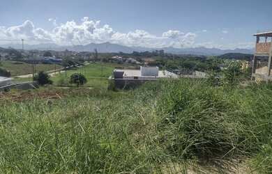 Imagem: O terreno possui 360m² de Área e está localizado em Maria