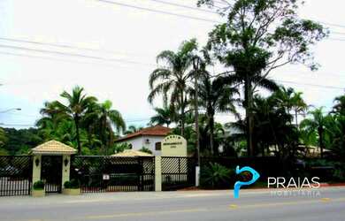 Imagem: A casa em condomínio possui 5 Dormitórios, 5 Banheiros, 4