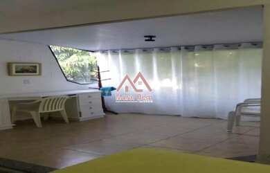 Imagem: A casa em condomínio possui 4 Dormitórios, 5 Banheiros, 2