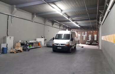 Imagem 2: Galpão/Depósito/Armazém para aluguel com 1300 metros quadrados