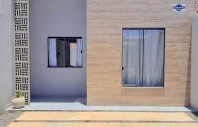 Imagem: A casa possui 2 Dormitórios, 1 Banheiro, 2 Vagas na garagem