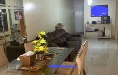 Imagem: A casa em condomínio possui 4 Dormitórios, 2 Banheiros, 2