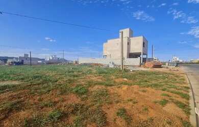 Imagem: O terreno possui 274m² de Área e está localizado em Setor