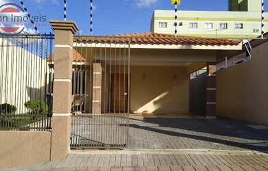 Imagem: A casa em condomínio possui 3 Dormitórios, 3 Banheiros, 3