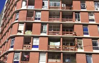 Imagem: O apartamento possui 1 Dormitório, 1 Banheiro, 33m² de Área