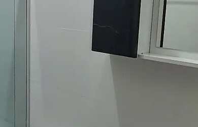 Imagem: A kitnet possui 1 Dormitório, 1 Banheiro, 1 Vaga na garagem