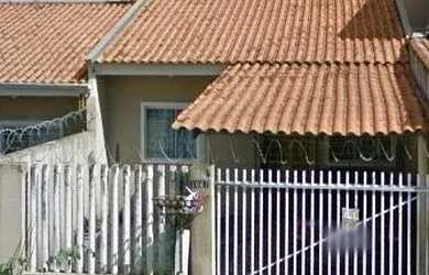 Imagem: A casa possui 2 Dormitórios, 1 Banheiro, 1 Vaga na garagem