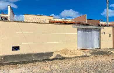 Imagem: Casa 2/4 com suíte com excelente localização em Parnamirim