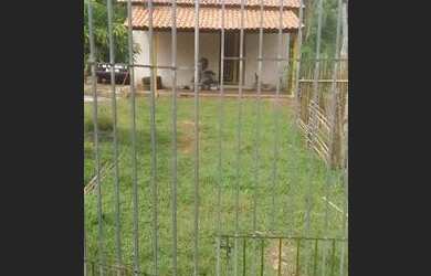 Imagem: A casa possui 1 Dormitório, 1 Banheiro, 1 Vaga na garagem e