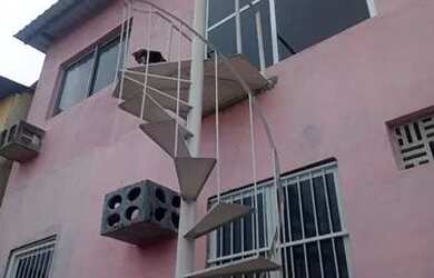 Imagem: A casa possui 2 Dormitórios, 2 Banheiros e está localizado