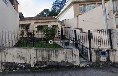 Imagem: A casa possui 5 Dormitórios, 2 Banheiros, 180m² de Área e