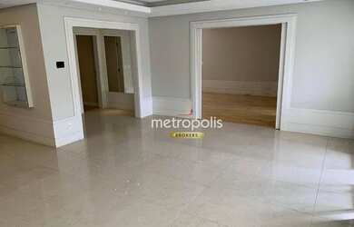 Imagem: O apartamento possui 4 Dormitórios, 5 Banheiros, 4 Vagas na