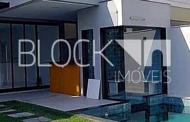 Imagem: A casa em condomínio possui 3 Dormitórios, 5 Banheiros, 3