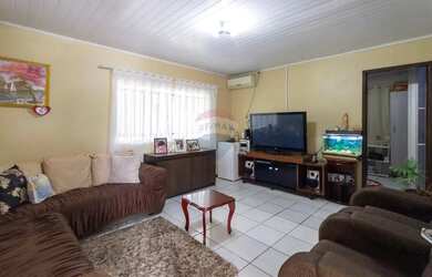 Imagem 3: CASA AMPLA E CONFORMTÁVEL COM GRANDE ÁREA VERDE