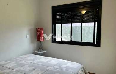 Imagem 7: Praia Noiva do Mar, pé direito diferenciado, com 2 dormitórios, sendo...