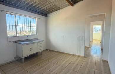 Imagem: A casa possui 2 Dormitórios, 1 Banheiro e 60m² de Área e