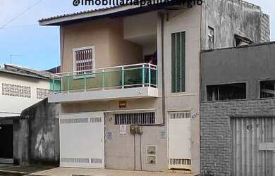 Imagem: A casa possui 2 Dormitórios, 2 Banheiros, 1 Vaga na garagem