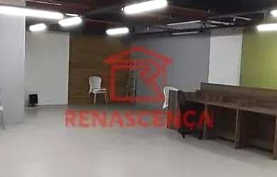 Imagem: O depósito possui 5 Vagas na garagem, 268m² de Área e está