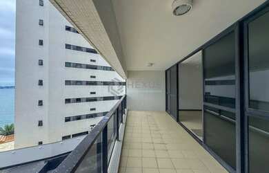 Imagem 8: Apartamento Frente mar com varanda e lazer na Praia das Astúrias, Guarujá