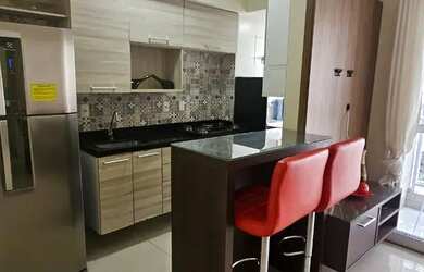 Imagem: O apartamento possui 2 Dormitórios, 1 Banheiro, 1 Vaga na garagem