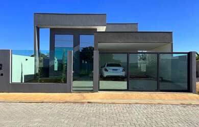 Imagem: A casa em condomínio possui 3 Dormitórios, 3 Banheiros, 2