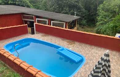 Imagem: A chácara possui 5.700m² de Área e está localizado em Dos