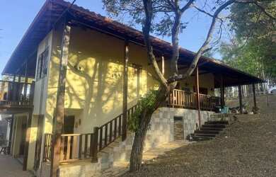 Imagem: A fazenda possui 6.000m² de Área e está localizado em Jaboticatubas