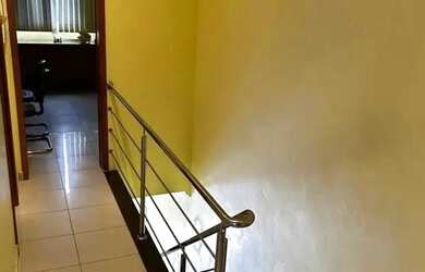 Imagem 3: ALUGO / CASA NA PRAÇA 14 / 3 MIL E CAUÇÃO DE 3500 . BEM LOCALIZADA