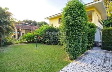 Imagem: A casa em condomínio possui 4 Dormitórios, 2 Banheiros, 2