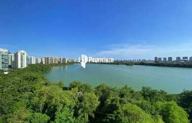 Imagem: O apartamento possui 4 Dormitórios, 4 Banheiros, 2 Vagas na