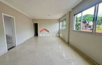 Imagem: O apartamento possui 4 Dormitórios, 3 Banheiros, 2 Vagas na