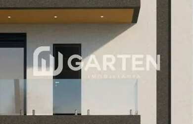 Imagem: A casa possui 3 Dormitórios, 3 Banheiros, 2 Vagas na garagem