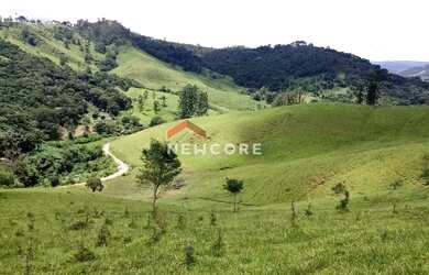 Imagem: O terreno possui 169400m² de Área e está localizado em Santo