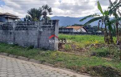 Imagem: O terreno possui 960m² de Área e está localizado em Jardim