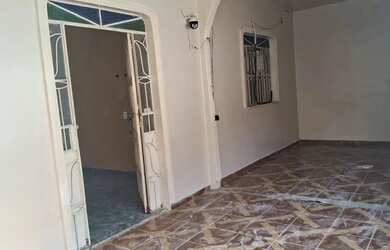 Imagem: A casa para alugar possui 3 Dormitórios, 2 Banheiros e 92m²