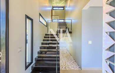 Imagem 4: Casa com 5 Suítes à venda, 364 m² por R$ 2.800.000 - Condomínio Figueira...