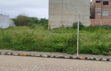 Imagem: O terreno possui 360m² de Área e está localizado em Nova