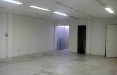 Imagem 4: Depósito para aluguel com 1.160 metros quadrados no Imbuí frete Av....