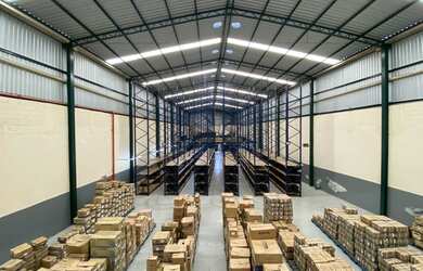 Imagem: O depósito possui 1447m² de Área, Imóvel novo e está localizado