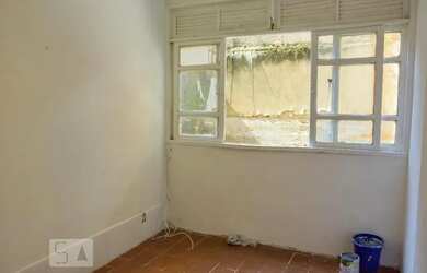 Imagem: O studio possui 1 Dormitório, 1 Banheiro, 23m² de Área e