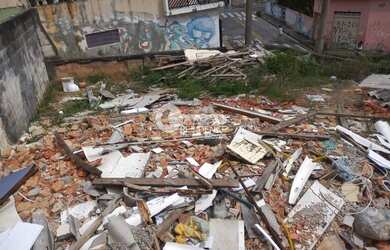 Imagem: O terreno possui 450m² de Área e está localizado em Santa