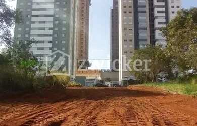 Imagem: O terreno possui 600m² de Área e está localizado em Vila