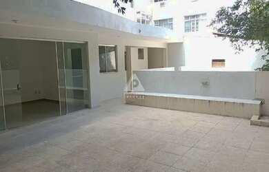 Imagem: A casa possui 5 Dormitórios, 5 Banheiros, 2 Vagas na garagem