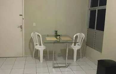 Imagem: A casa possui 2 Dormitórios, 1 Banheiro, 1 Vaga na garagem