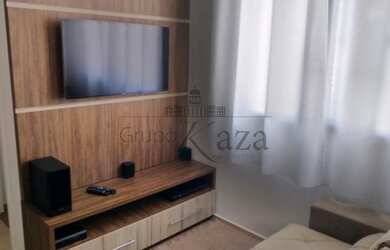 Imagem: O apartamento possui 2 Dormitórios, 1 Banheiro, 1 Vaga na garagem