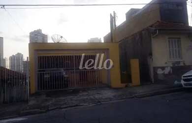 Imagem: A casa possui 2 Dormitórios, 1 Banheiro, 2 Vagas na garagem