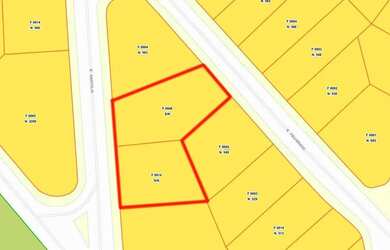 Imagem: O terreno possui 1.541m² de Área e está localizado em Boaçava